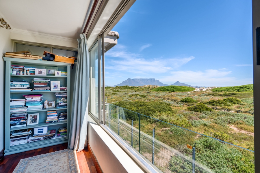 4 Bedroom Property for Sale in Sunset Beach Western Cape